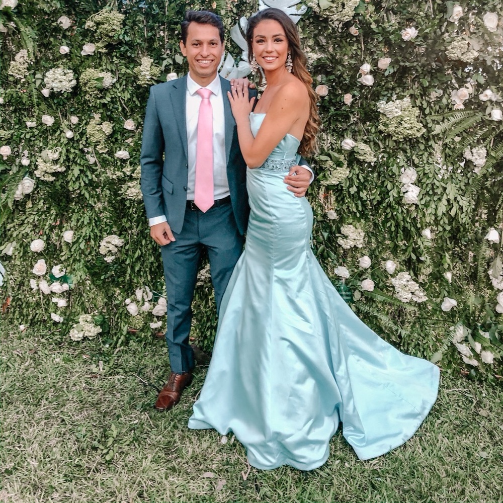 Strapless Sherri Hill Size 2